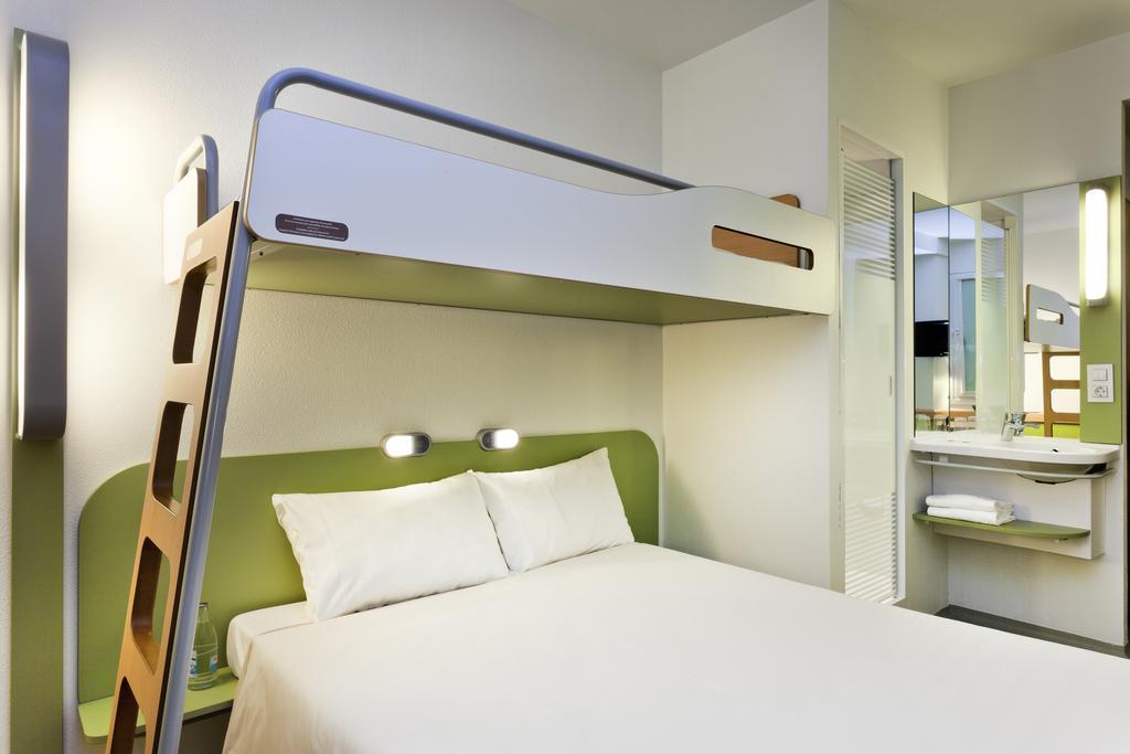 Ibis Budget Tours Nord Rom bilde